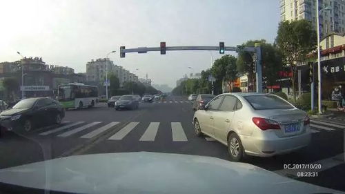 榕城汽车逆行罚款多少